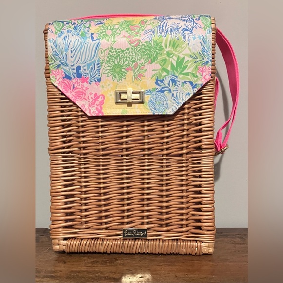 Lilly Pulitzer Wicker Wine Tote.  NWOT!! - Picture 1 of 11